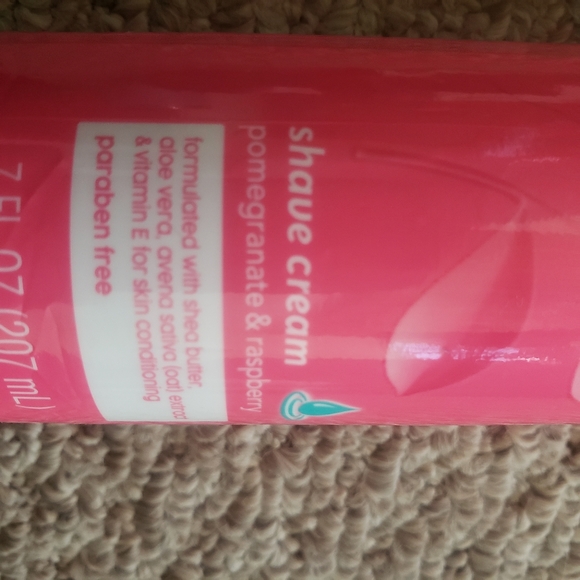 Pomegranate & Raspberry | Shea | Shave Cream - Picture 3 of 3